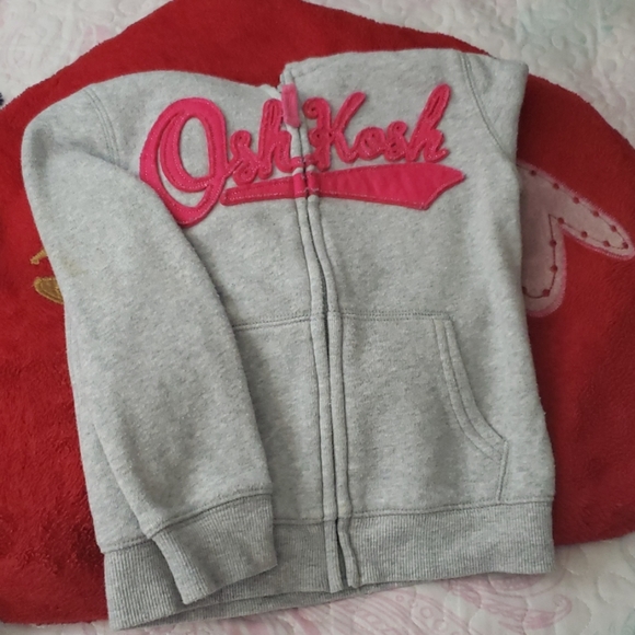 Sweaters - Picture 2 of 4